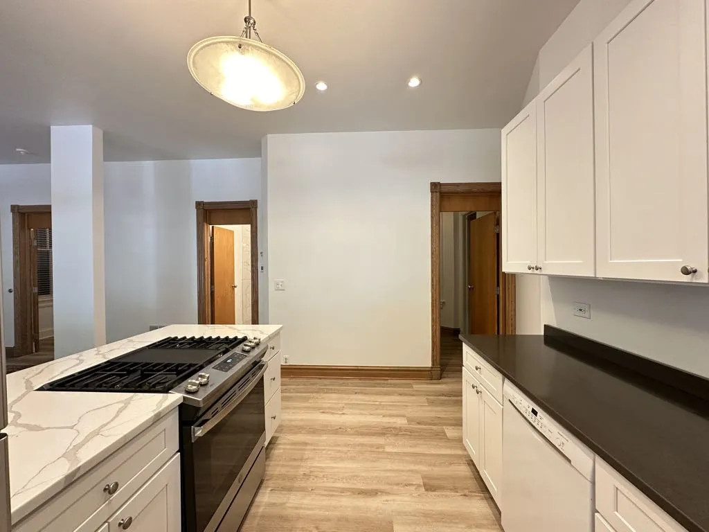 3559 N Ashland Ave, , 60657, USA 60657-unit#1R-Chicago-IL