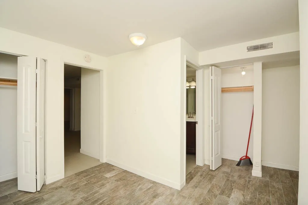 N LaSalle St, , , USA 60610-unit#G-Chicago-IL