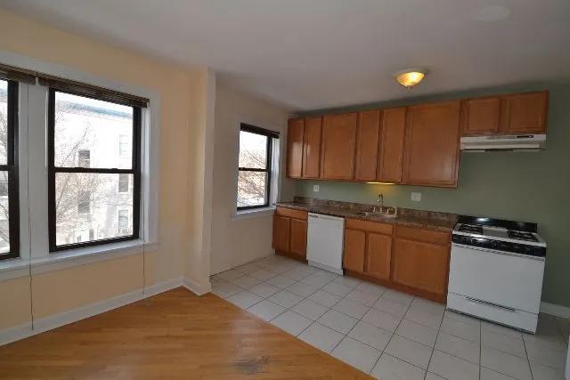 3325 N Lakewood Ave, , 60657, USA 60657-unit#2-Chicago-IL