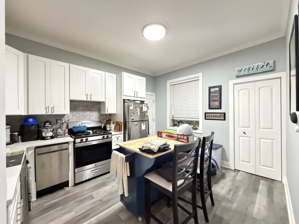 923 W Waveland Ave, ,  60613, USA 60657-unit#1D-Chicago-IL