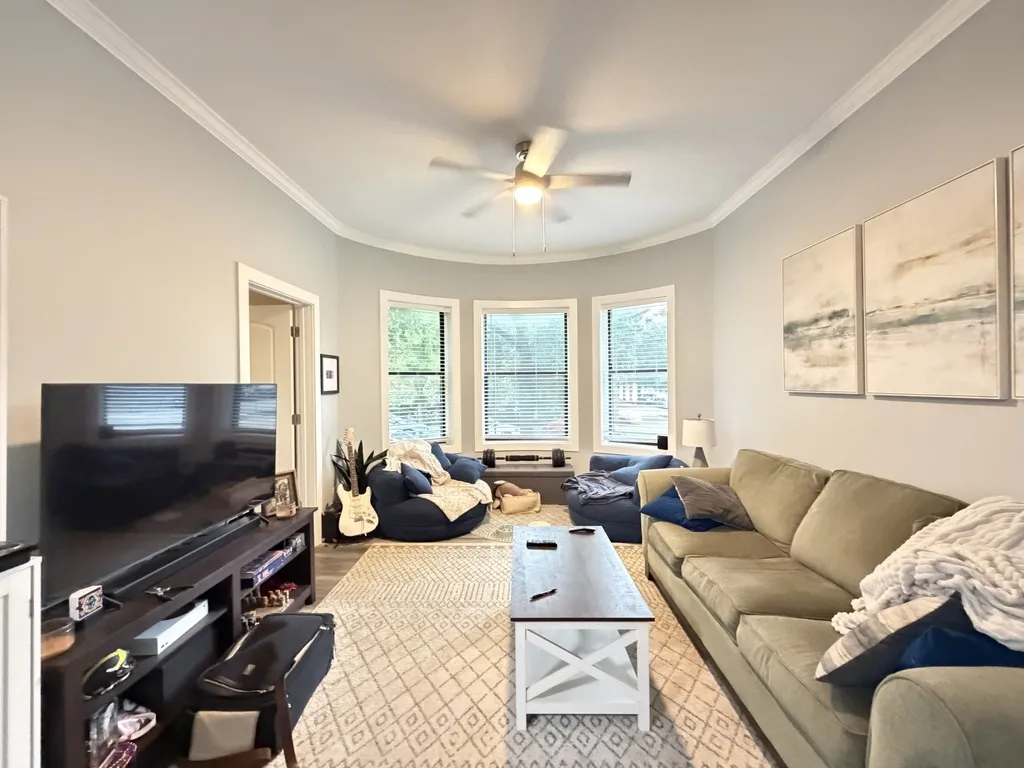 923 W Waveland Ave, ,  60613, USA 60657-unit#1D-Chicago-IL
