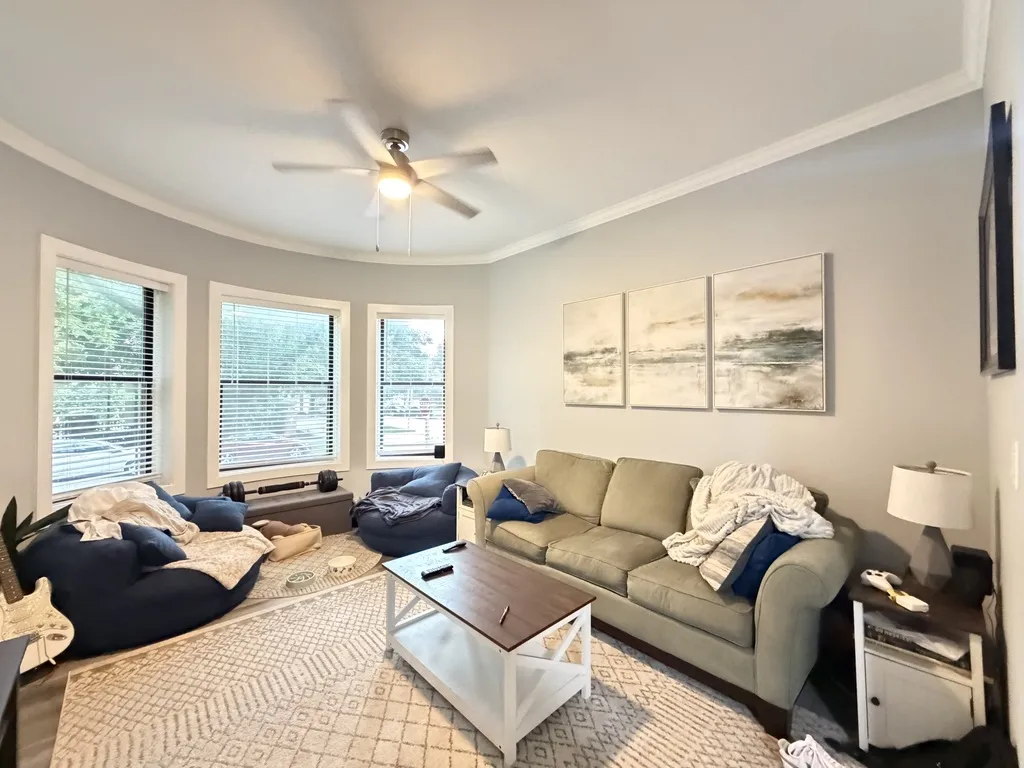 923 W Waveland Ave, ,  60613, USA 60657-unit#1D-Chicago-IL