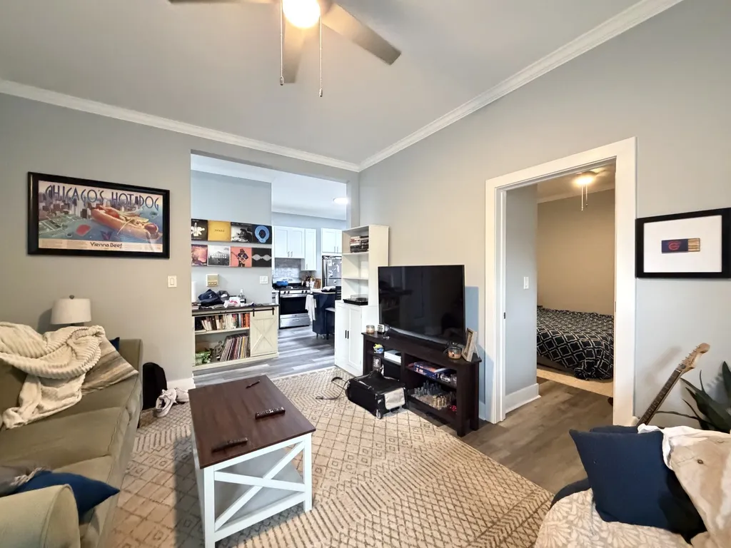 923 W Waveland Ave, ,  60613, USA 60657-unit#1D-Chicago-IL