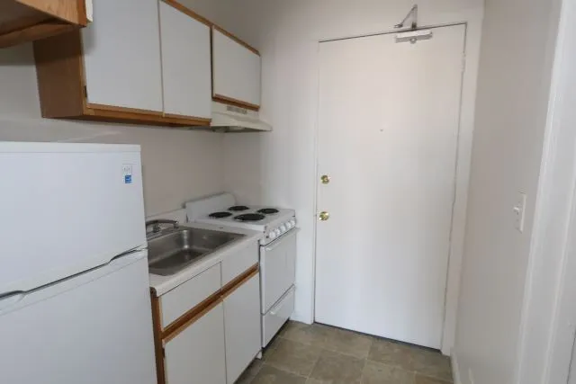 3957 W Irving Park Rd, ,  60641, USA 60618-unit#303-Chicago-IL