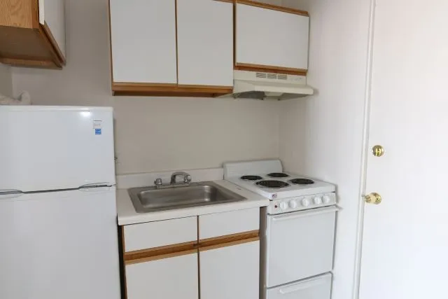 3957 W Irving Park Rd, ,  60641, USA 60618-unit#303-Chicago-IL
