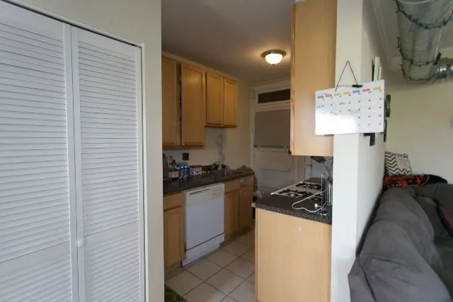 1253 W Henderson St, ,  60657, USA 60657-unit#3-Chicago-IL