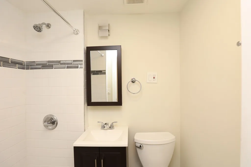 856 W George St, ,  60657, USA 60657-unit#G-Chicago-IL