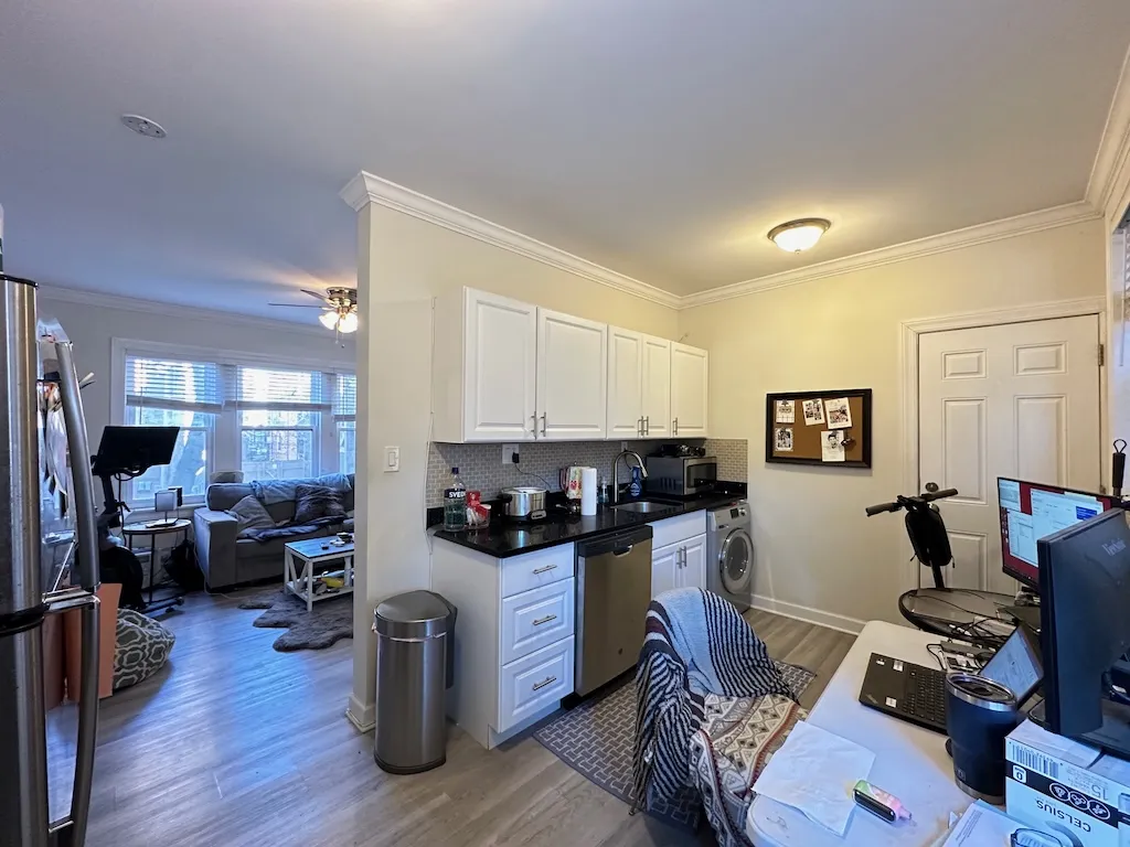 648 W Roscoe St, ,  60657, USA 60657-unit#1N-Chicago-IL