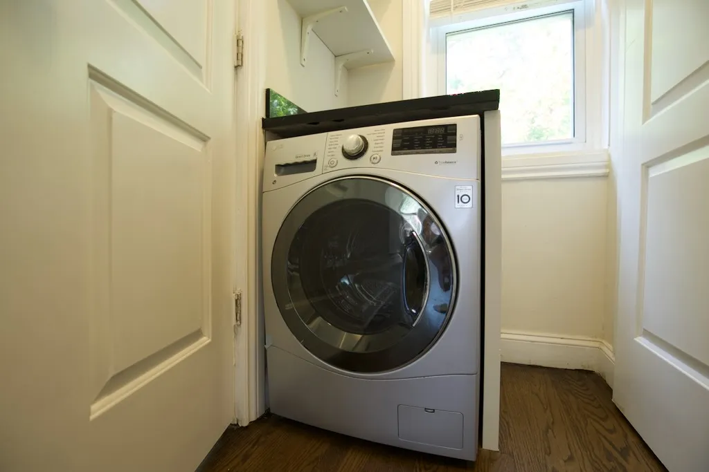 646 W Roscoe St, ,  60657, USA 60657-unit#2S-Chicago-IL