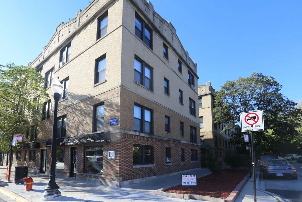 703 W Brompton Ave, ,  60657, USA 60657-unit#17-Chicago-IL