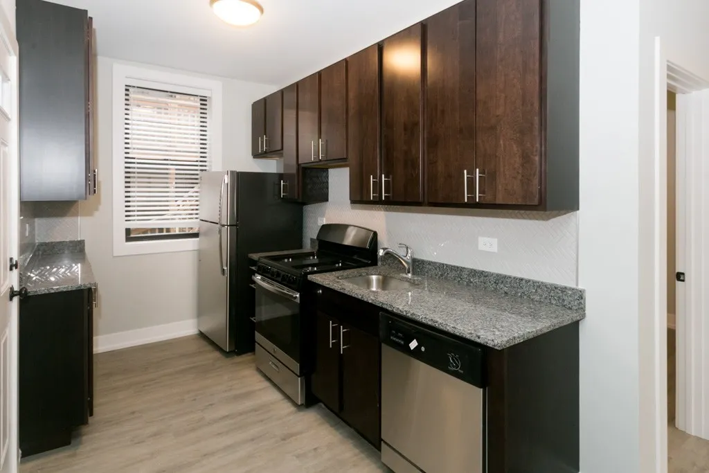 703 W Brompton Ave, , 60657, USA 60657-unit#17-Chicago-IL