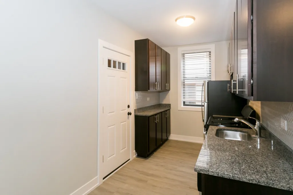 703 W Brompton Ave, ,  60657, USA 60657-unit#17-Chicago-IL