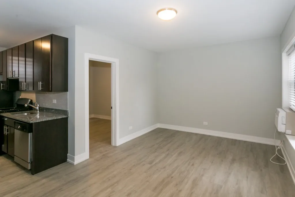 703 W Brompton Ave, ,  60657, USA 60657-unit#17-Chicago-IL