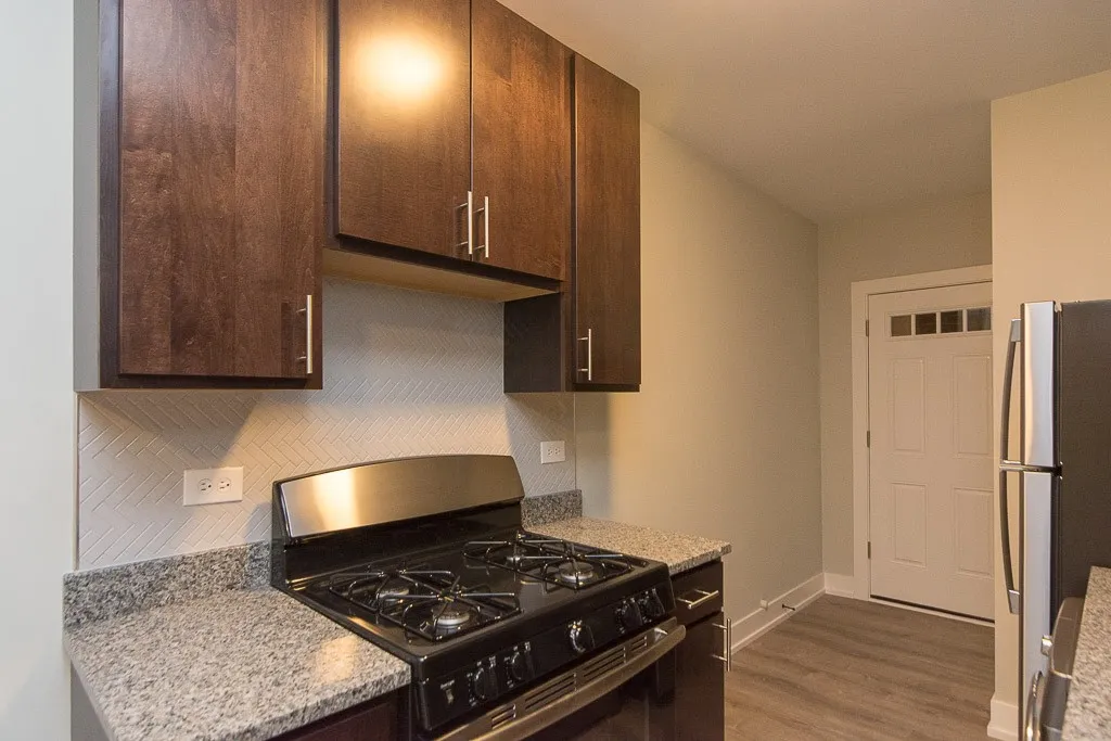 711 W Brompton Ave, , 60657, USA 60657-unit#46-Chicago-IL