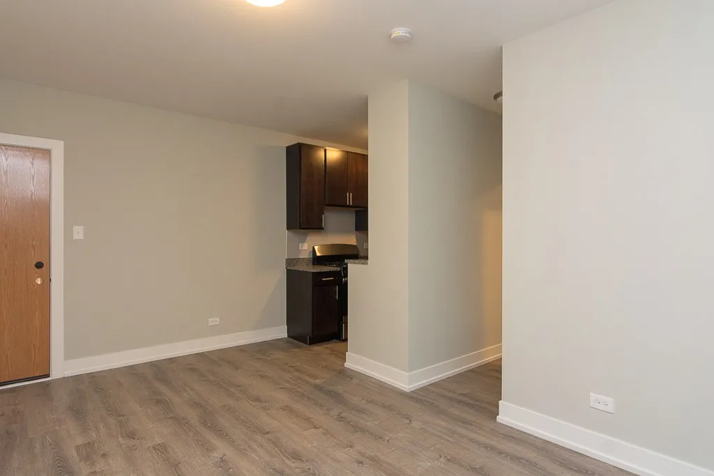 711 W Brompton Ave, , 60657, USA 60657-unit#46-Chicago-IL