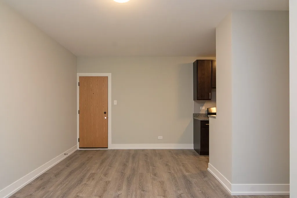 711 W Brompton Ave, , 60657, USA 60657-unit#46-Chicago-IL