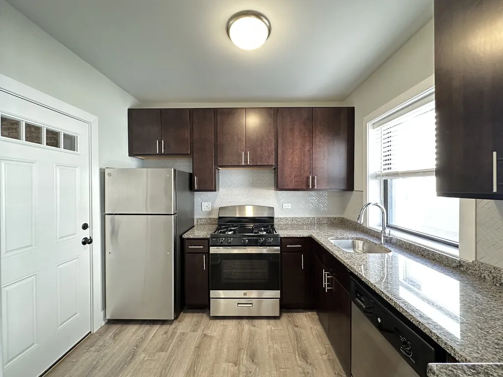 713 W Brompton Ave, ,  60657, USA 60657-unit#65-Chicago-IL