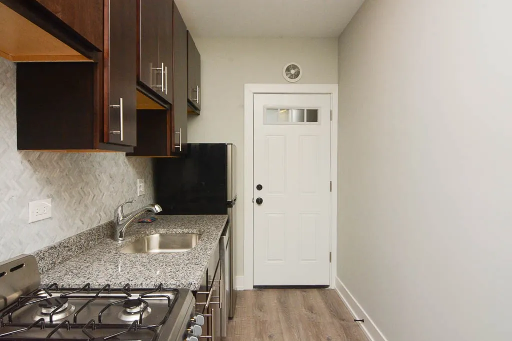 709 W Brompton Ave, , 60657, USA 60657-unit#38-Chicago-IL