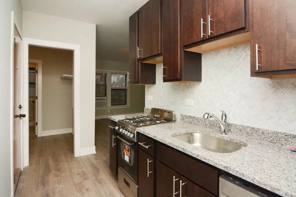 709 W Brompton Ave, , 60657, USA 60657-unit#38-Chicago-IL