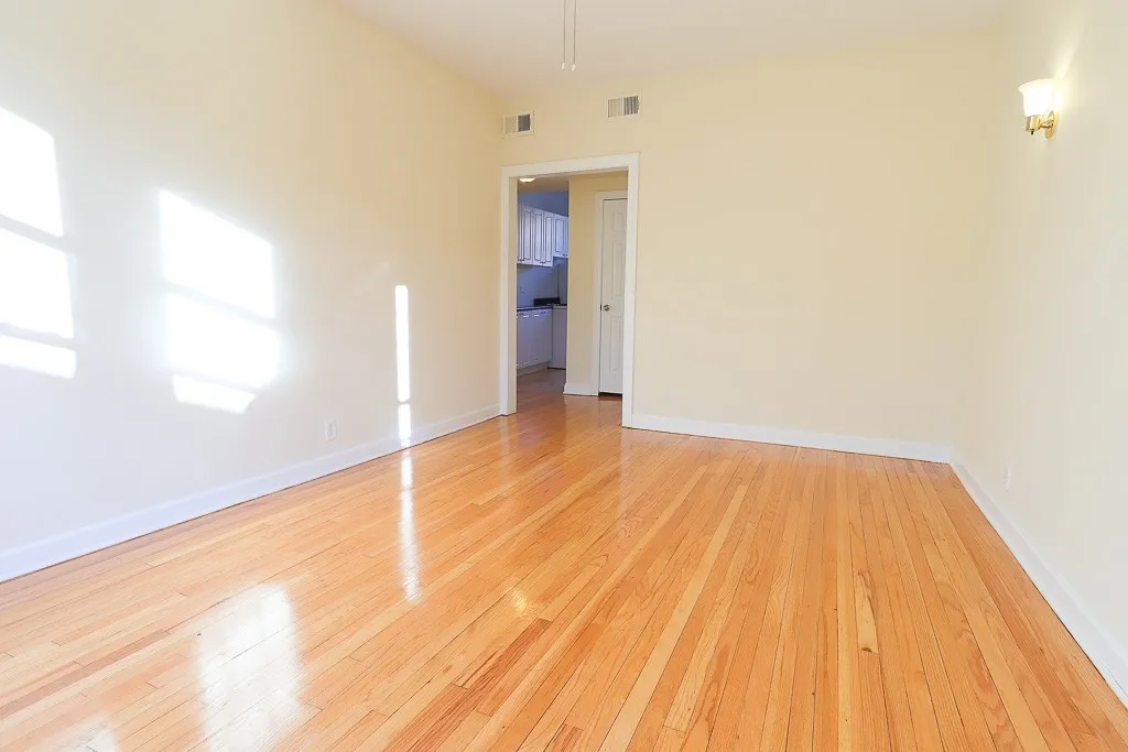 552 W Aldine Ave, , 60657, USA 60657-unit#3N-Chicago-IL