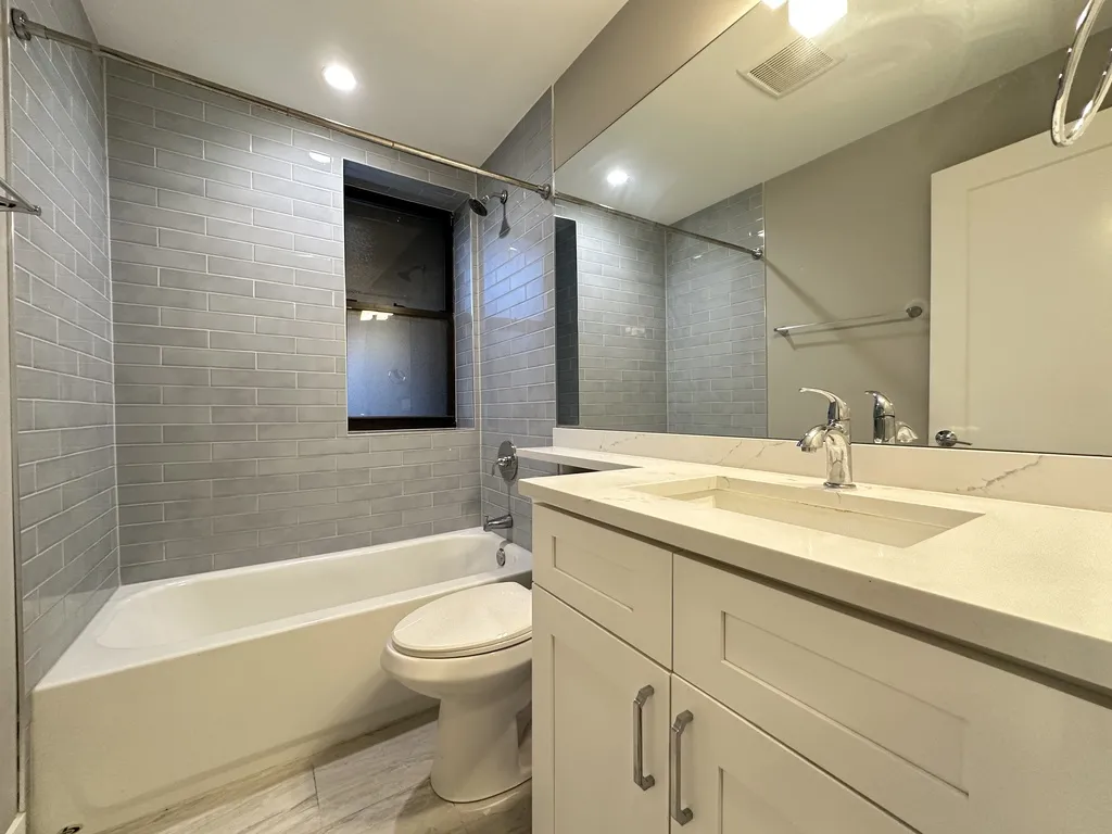 3941 N Janssen Ave, , 60613, USA 60613-unit#1E-Chicago-IL