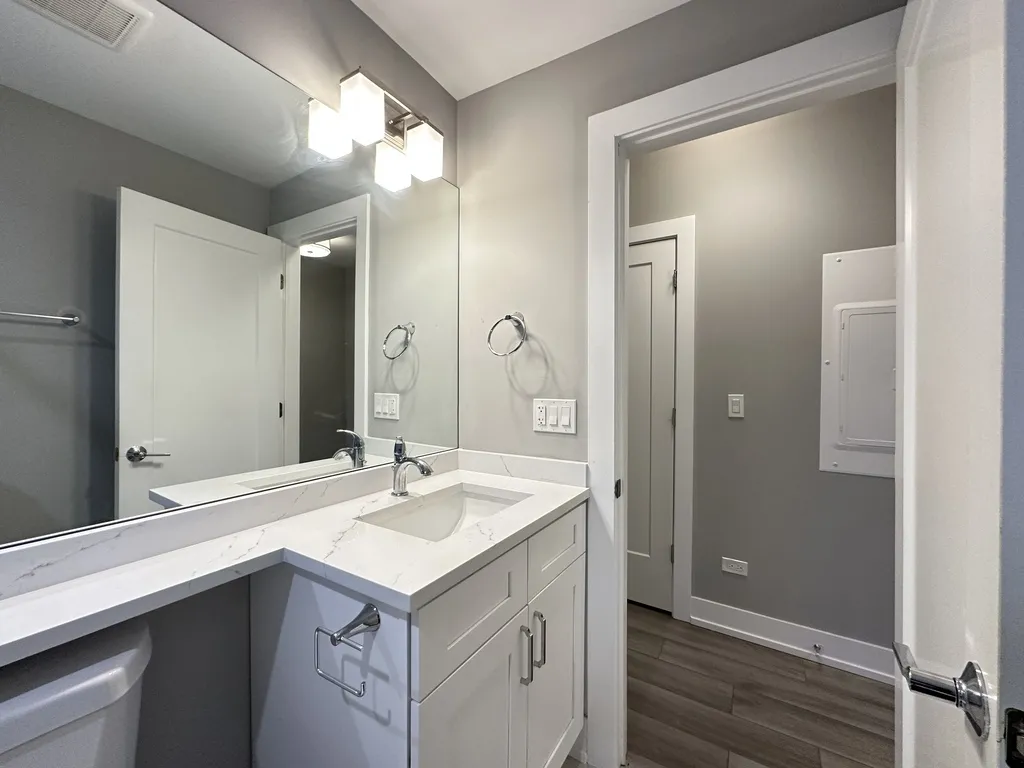 3941 N Janssen Ave, , 60613, USA 60613-unit#1E-Chicago-IL