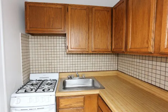 711 W Belmont Ave, , 60657, USA 60657-unit#205-Chicago-IL