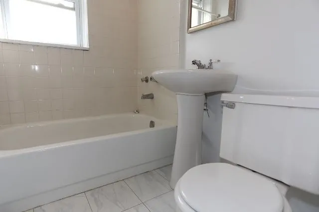 955 W Cornelia Ave, , 60657, USA 60657-unit#3C-Chicago-IL