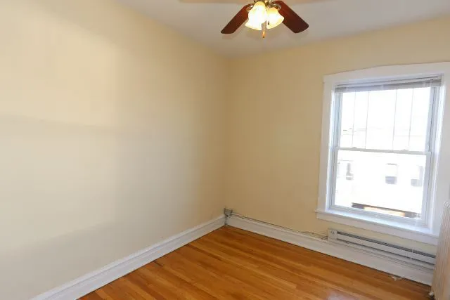 949 W Cornelia Ave, , 60657, USA 60657-unit#2B-Chicago-IL