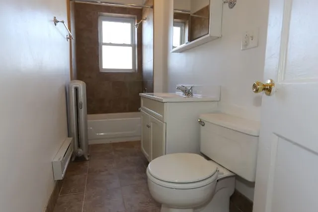 949 W Cornelia Ave, , 60657, USA 60657-unit#2B-Chicago-IL