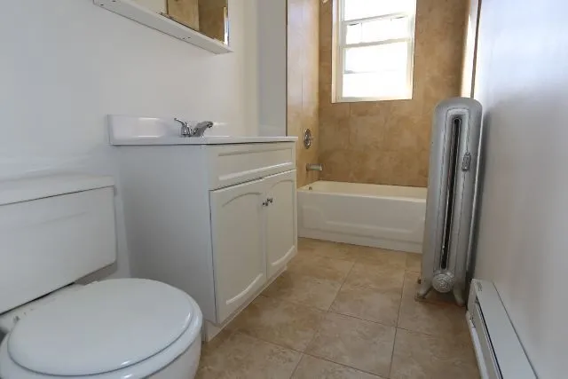 949 W Cornelia Ave, , 60657, USA 60657-unit#2B-Chicago-IL