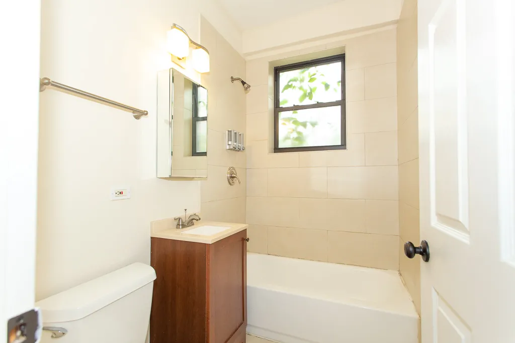 4737 N Hermitage Ave, ,  60640, USA 60640-unit#105-Chicago-IL