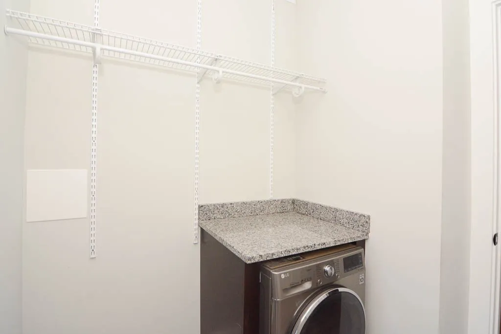 707 W Brompton Ave, , 60657, USA 60657-unit#36-Chicago-IL