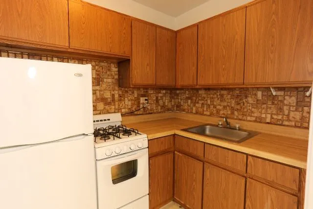 739 W Belmont Ave, , 60657, USA 60657-unit#109-Chicago-IL