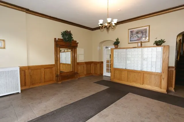 739 W Belmont Ave, , 60657, USA 60657-unit#109-Chicago-IL