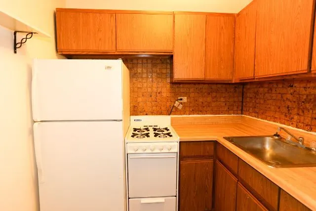 739 W Belmont Ave, ,  60657, USA 60657-unit#112-Chicago-IL