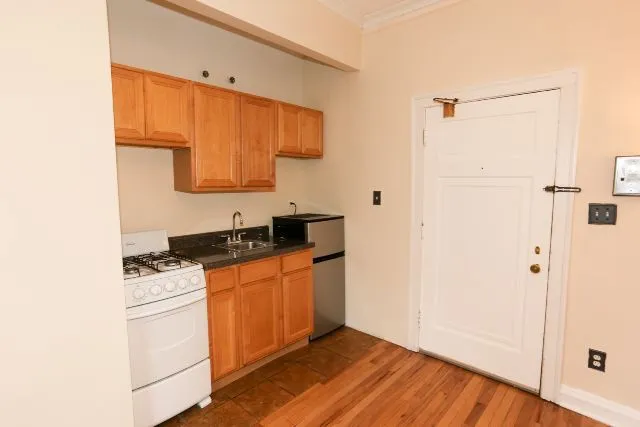 4546 N Damen Ave, , 60625, USA 60625-unit#107-Chicago-IL