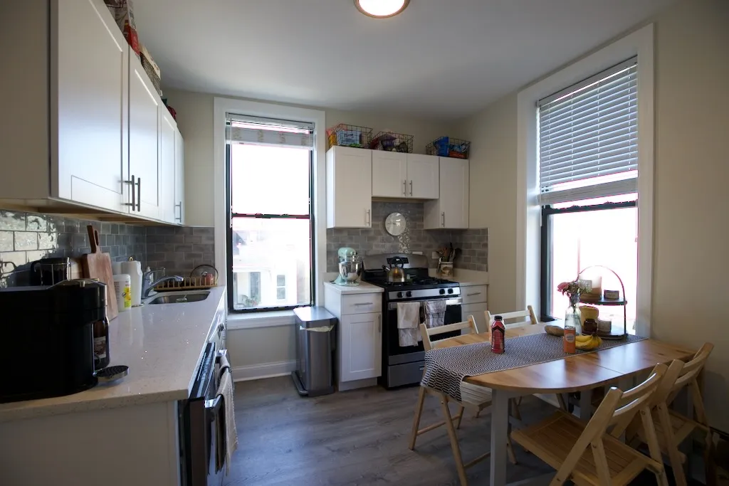 2909 N Mildred Ave, ,  60657, USA 60657-unit#3-Chicago-IL
