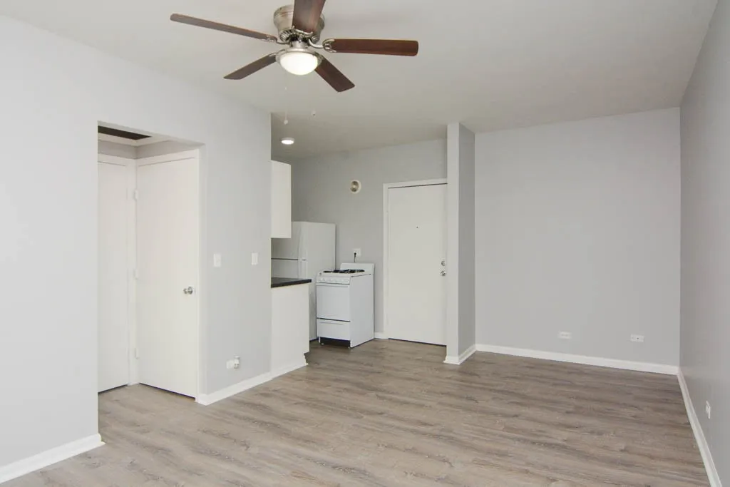 4031 N Kenmore Ave, , 60613, USA 60613-unit#407-Chicago-IL