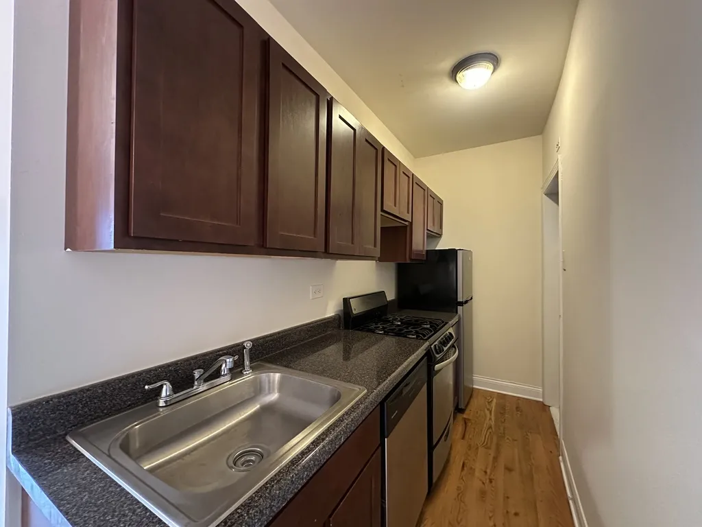 951 W Cornelia Ave, , 60657, USA 60657-unit#3A-Chicago-IL