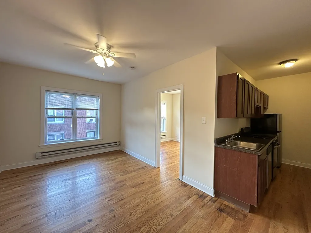 951 W Cornelia Ave, , 60657, USA 60657-unit#3A-Chicago-IL