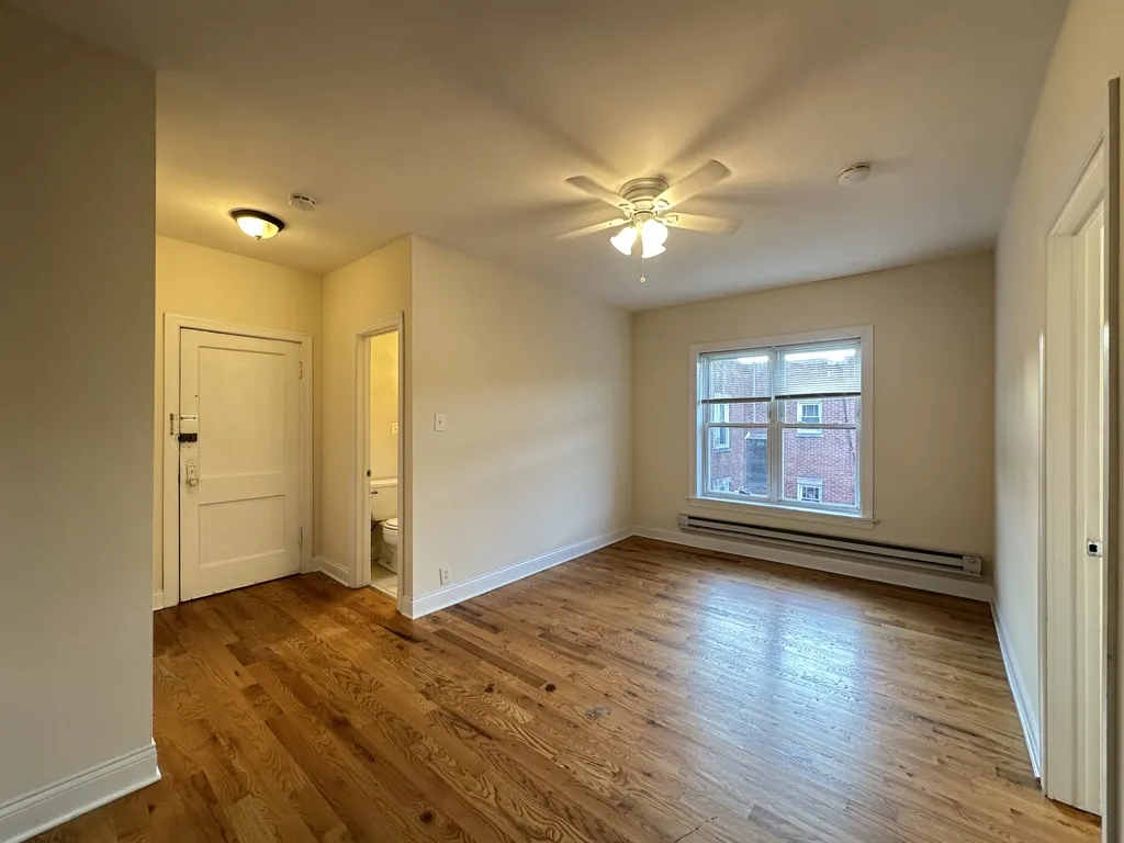 951 W Cornelia Ave, , 60657, USA 60657-unit#3A-Chicago-IL