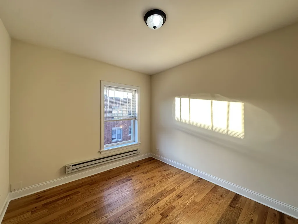 951 W Cornelia Ave, , 60657, USA 60657-unit#3A-Chicago-IL