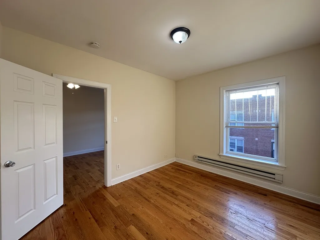 951 W Cornelia Ave, , 60657, USA 60657-unit#3A-Chicago-IL