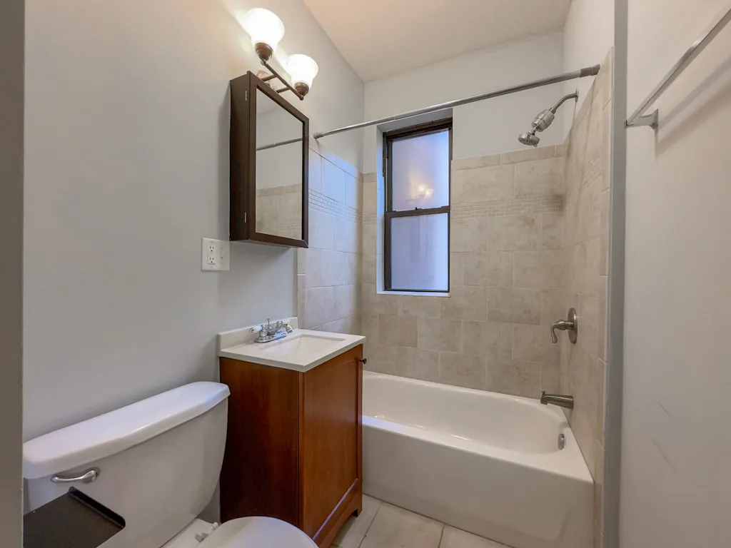 511 W Melrose St, ,  60657, USA 60657-unit#216-Chicago-IL