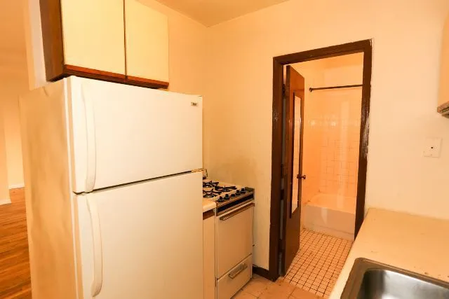 819 W Cornelia Ave, ,  60657, USA 60657-unit#309-Chicago-IL