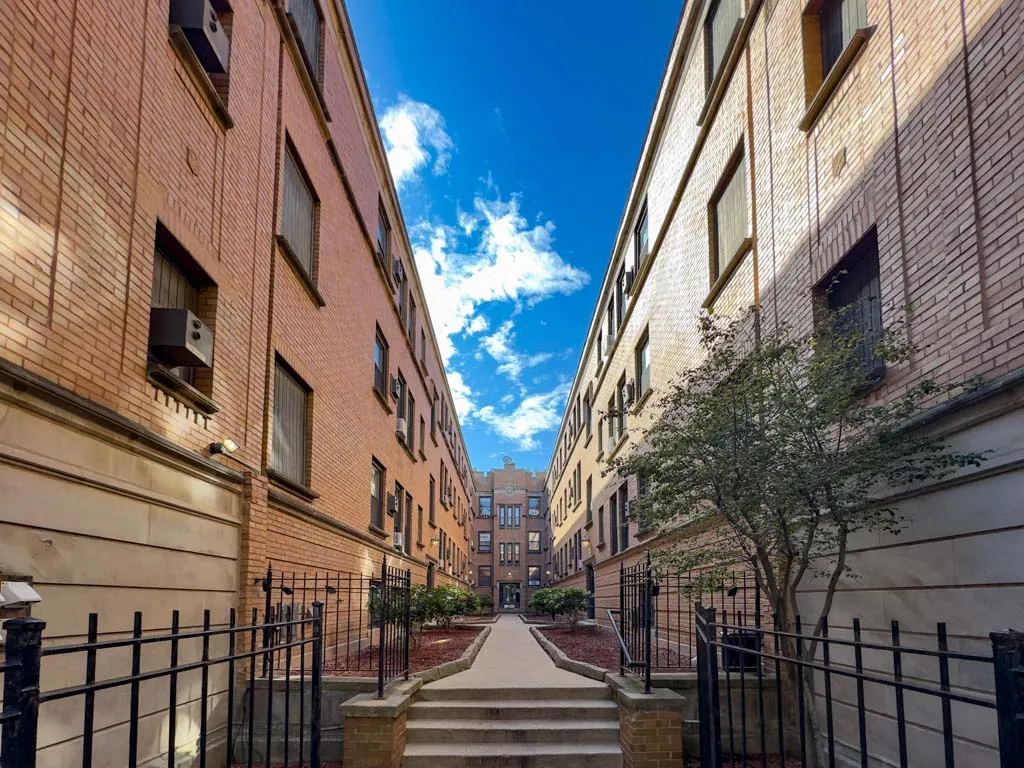 817 W Cornelia Ave, , 60657, USA 60657-unit#207-Chicago-IL