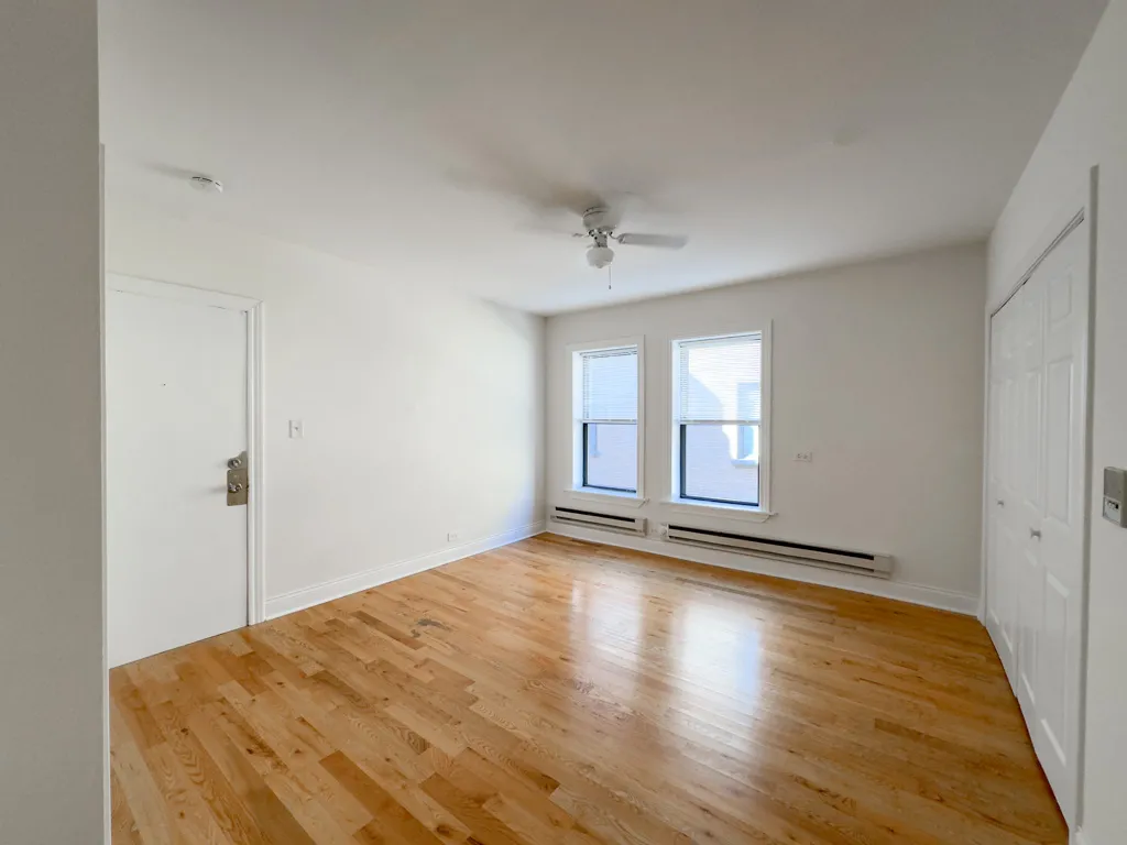 817 W Cornelia Ave, , 60657, USA 60657-unit#207-Chicago-IL