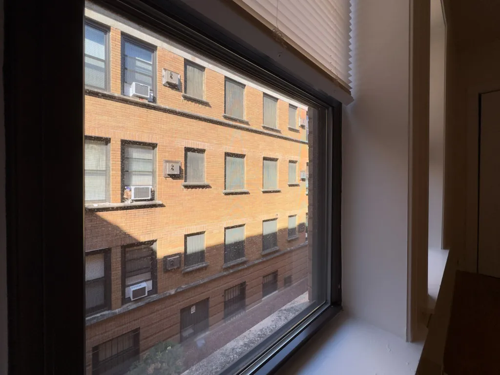 817 W Cornelia Ave, , 60657, USA 60657-unit#207-Chicago-IL