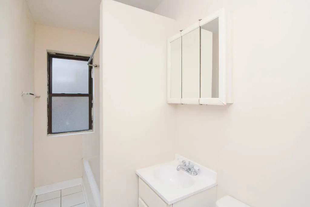 2952 N Seminary Ave, ,  60657, USA 60657-unit#1-Chicago-IL